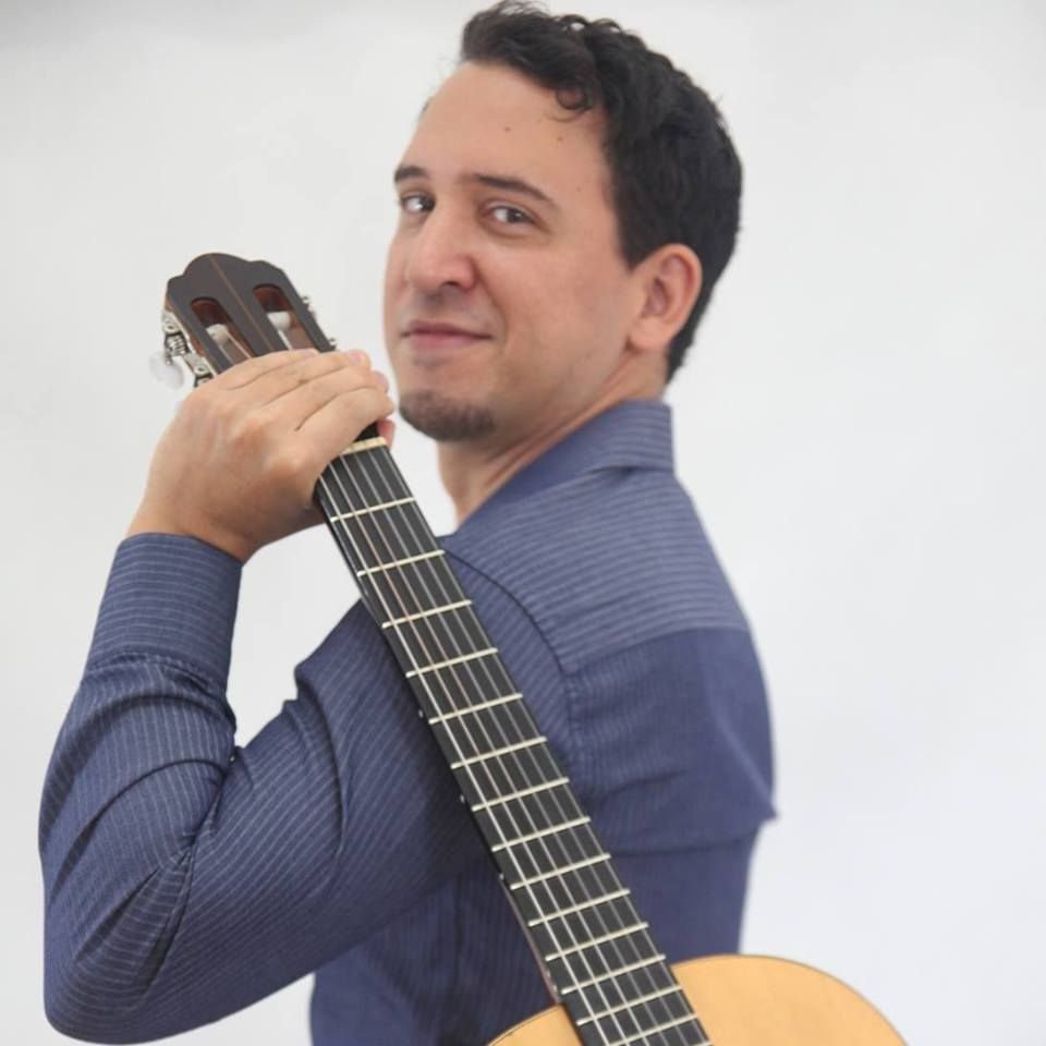 Curso "Violão em 8 Minutos - Versão 2.0" - Professor Leandro Latú