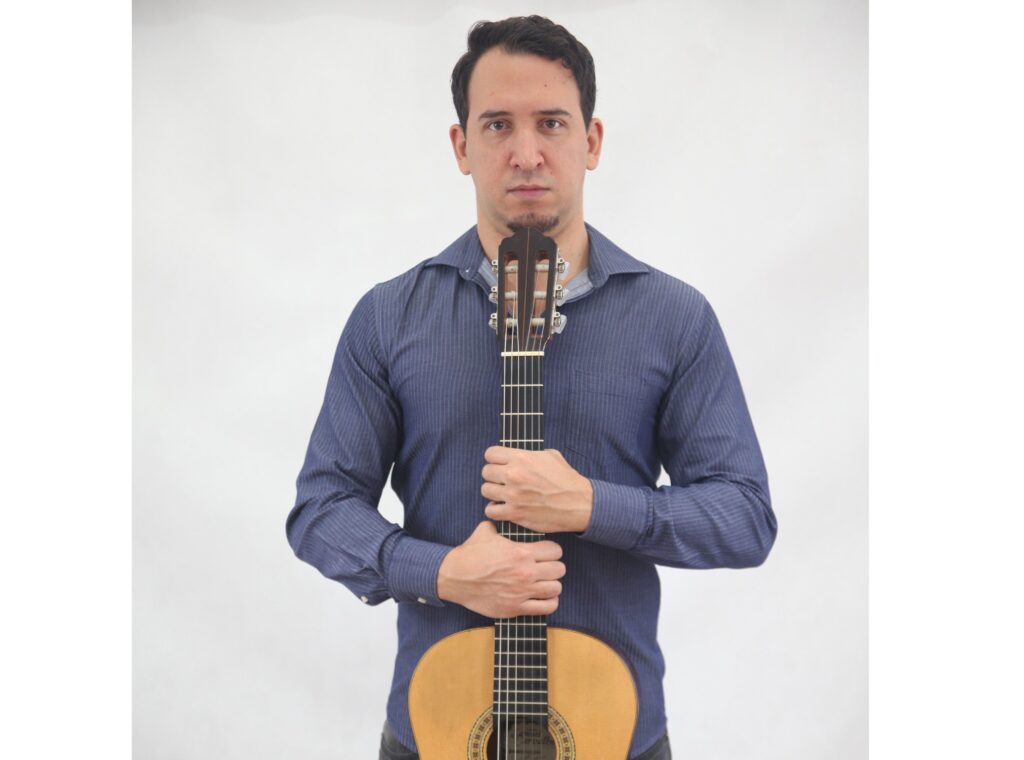 Curso Violão Solo Fingerstyle Fácil - Versão 2.0 (Leandro Latú)