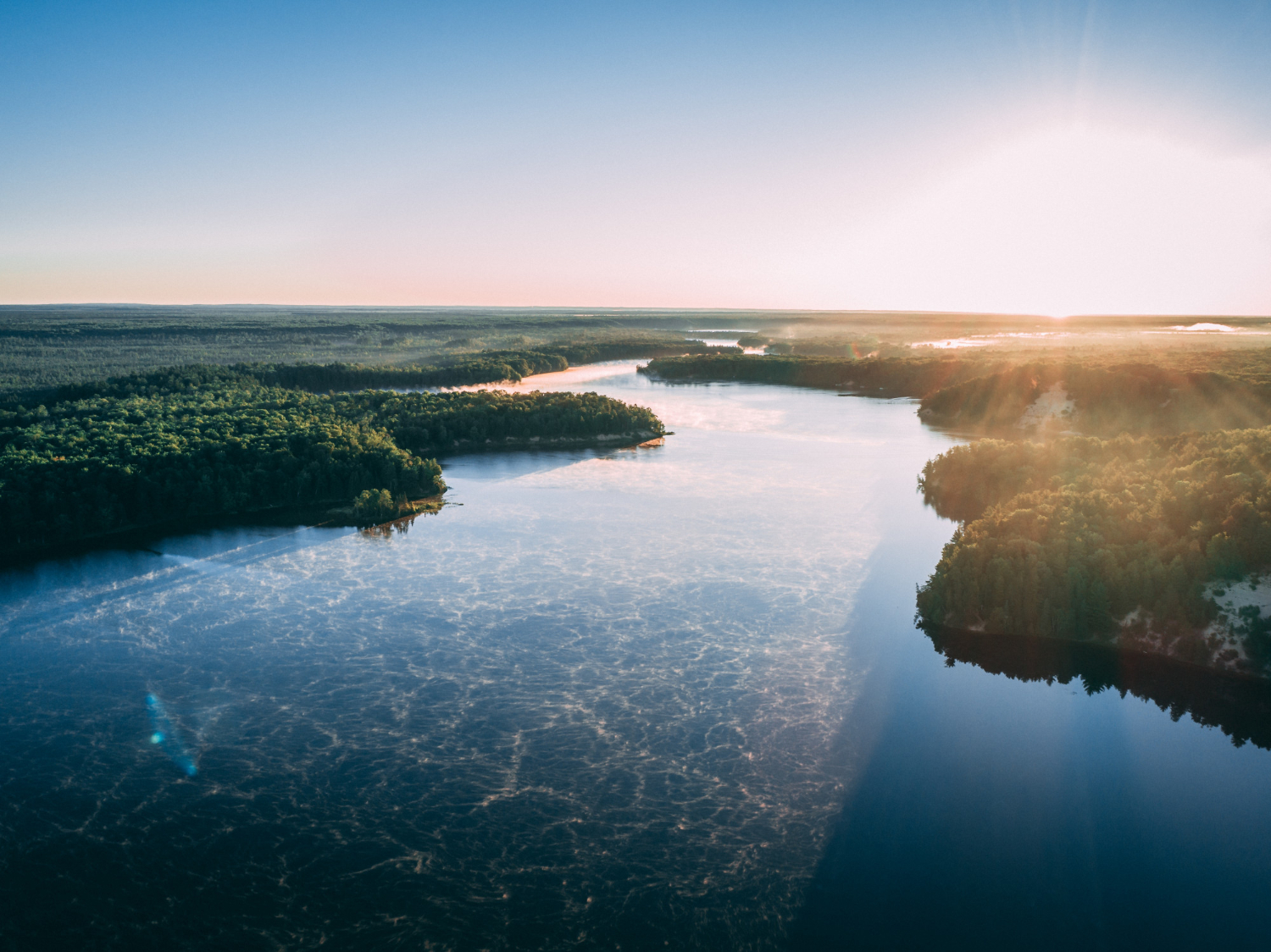 Áreas protegidas cobrem 25% da Bacia Amazônica, mas pressões sobre a floresta continuam crescendo